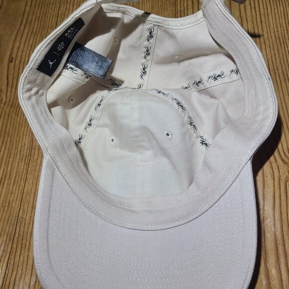 Jordan Flight Club Cap Strapback hat (NEW) - Picture 3 of 4